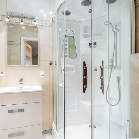 Super-apartamenty Targi Poznanskie Познань