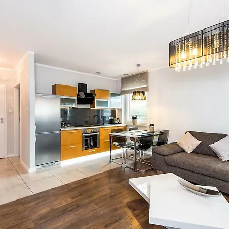 Апартаменти Super-apartamenty Targi Poznanskie *